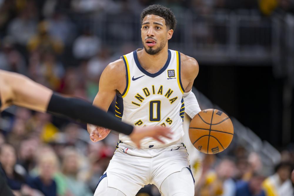 卡拉格：维尔茨本场数据相当亮眼，他的踢法、位置像德布劳内